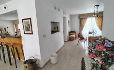 8 bedroom house for sale in Aglantzia