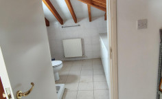 8 bedroom house for sale in Aglantzia