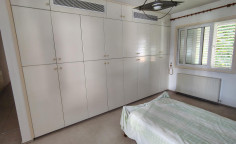 8 bedroom house for sale in Aglantzia