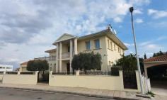 7 bedroom house to rent in Makedonitissa