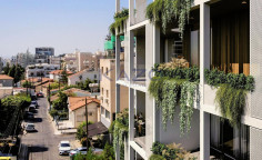 Top floor three bedroom apartment with roof garden in Agios Nicolaos, Limassol 