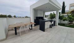 Spacious 6 bedroom house to rent in Engomi Spacious 6 bedroom house to rent in Engomi