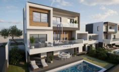 Three bedroom home with pool in peaceful Paramytha Three bedroom home with pool in peaceful Paramytha