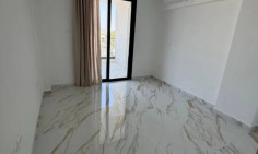 Three beds flat for sale in Lakatamia