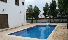 BARGAIN, the ideal home walking distance from the BEACH (200m)