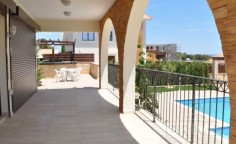Spacious 4 bedroom villa with swimming pool for sale in Agia Thekla Spacious 4 bedroom villa with swimming pool for sale in Agia Thekla