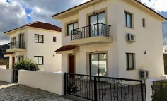 3 bedroom detached house in Lania village area 