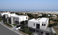 Large 4 bedroom villa for sale in Konia