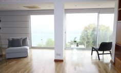 2 bedroom furnished luxury flat on the sea for rent in ag. Tychonas 