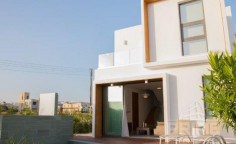2 bedroom furnished villa with swimming pool for sale in Kings Avenue