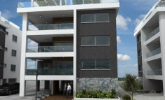 Beautiful 3 bedrooms apartment with swimming pool for sale in Potamos Germasoyias