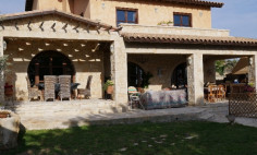 Luxury 5 bed house with swimming pool for sale in Agios Athanasios