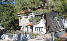 7 bedroom house for sale in Moniatis