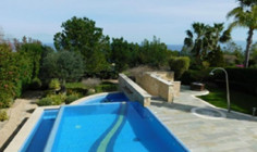 Large 3 bedroom house with swimming pool for sale in Latsi Large 3 bedroom house with swimming pool for sale in Latsi