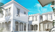 Luxury 5 bedrooms house with swimming pool for sale in Larnaca