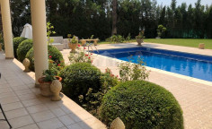 For bedroom house with swimming pool for sale in Agios Tychonas