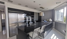 Large 3 bedrooms apartment for sale in Aglantzia
