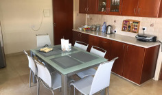 Large 3 bedroom apartment for sale in Petrou Kai Pavlou