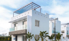 Large 3 bed house with swimming pool for sale in Ayia Napa