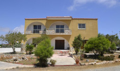 Luxury 4 bedroom house for sale in Ayia Napa