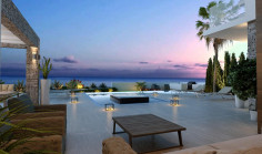 6 bedroom house with swimming pool for sale in Agia Thekla