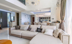 4 bedroom villa with swimming pool to rent in Agios Tychonas