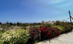 4 bedroom unfurnished villa with swimming pool to rent in Pyrgos