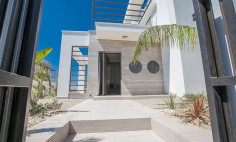 Luxury 3 bedrooms house with swimming pool for sale in Protaras