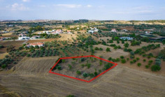 Spacious residential 2007 m2 for sale in Klirou, Nicosia