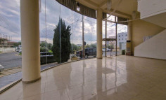 Shop 478 m2 for sale in Aradippou