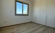 Spacious 6 bedrooms house with swimming pool for sale in Agios Tychonas