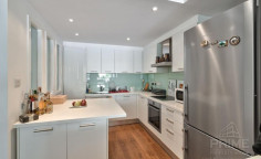 2 bedroom furnished apartment with swimming pool to rent in Germasogeia
