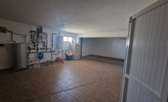 Large 5 bedroom house with swimming pool for sale in Agia Fyla