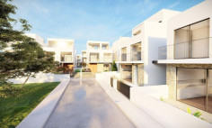 Luxury 4 bedroom house with swimming pool for sale in Kalogiroi