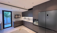 7 bedroom house with swimming pool for sale in Strovolos