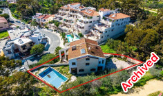 House with swimming pool in voroklini, Larnaca 