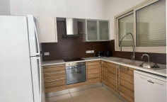 3 bedroom house with swimming pool to rent in Pyrgos