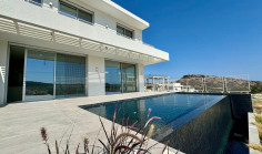 Lovely 4 beds house with swimming pool for sale in Agios Tychonas