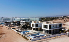 Sea view detached villa in Chloraka, Paphos 