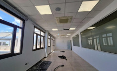 Office 391 m2 to rent in Agios Athanasios