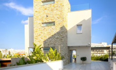 Lovely 4 bedroom house with swimming pool for sale in Ayia Napa
