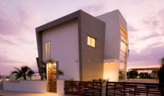 Large 3 bedroom house with swimming pool for sale in Ayia Napa