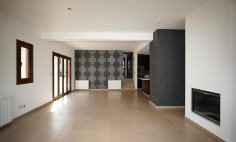 Luxury for bedrooms house for sale in Lakatamia