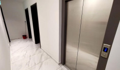 Large office for sale in Omonia