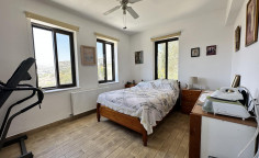 8 bedrooms house with the big plot in Kalavasos 8 bedrooms house with the big plot in Kalavasos
