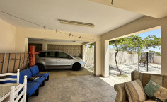 8 bedrooms house with the big plot in Kalavasos 8 bedrooms house with the big plot in Kalavasos