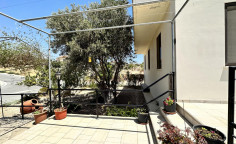 8 bedrooms house with the big plot in Kalavasos 8 bedrooms house with the big plot in Kalavasos