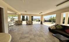 8 bedrooms house with the big plot in Kalavasos 8 bedrooms house with the big plot in Kalavasos