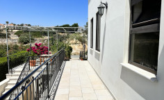 8 bedrooms house with the big plot in Kalavasos 8 bedrooms house with the big plot in Kalavasos