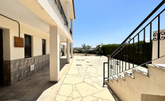 8 bedrooms house with the big plot in Kalavasos 8 bedrooms house with the big plot in Kalavasos